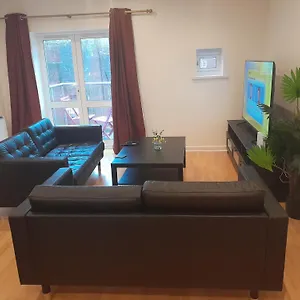 https://apt-city-centre-with-parking.tophotelsbath.com